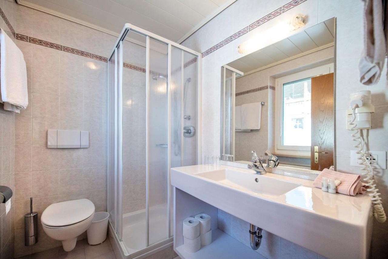 Garni Hotel Max Santa Cristina Val Gardena Екстер'єр фото